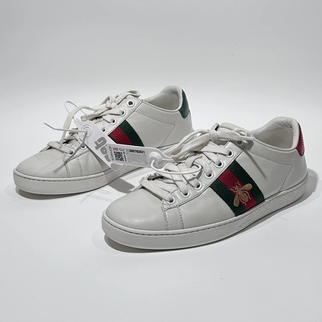 95新 GUCCI/古驰 35.5码 蜜蜂刺绣时尚小白鞋/WX01720