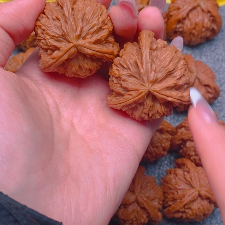 用****文玩核桃吊坠核桃