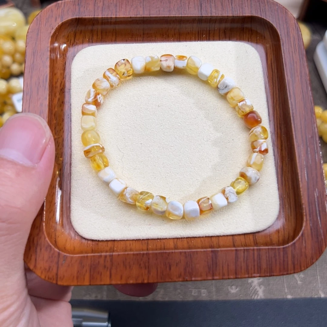 琥珀珠宝奇石未镶嵌琥珀珠宝奇石未镶嵌165