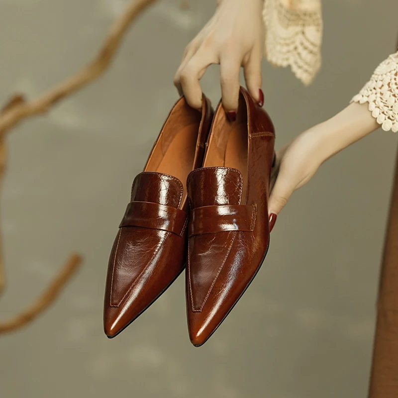 春季新品法式气质尖头粗跟真皮乐福鞋一脚蹬复古单鞋