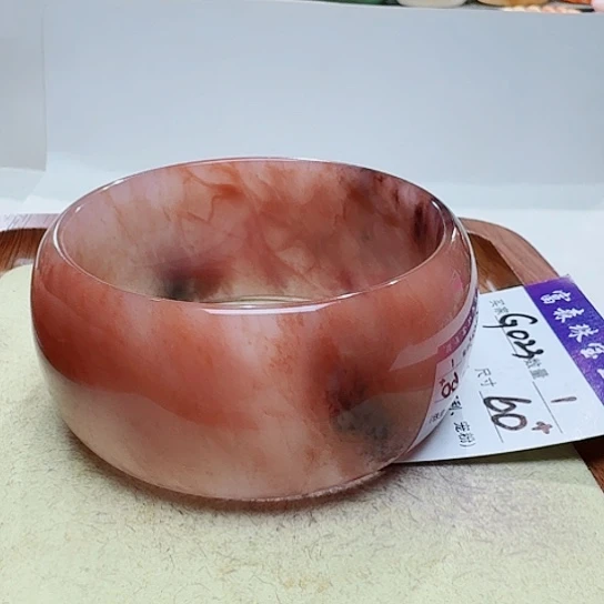 石英质玉手镯未镶嵌梅*