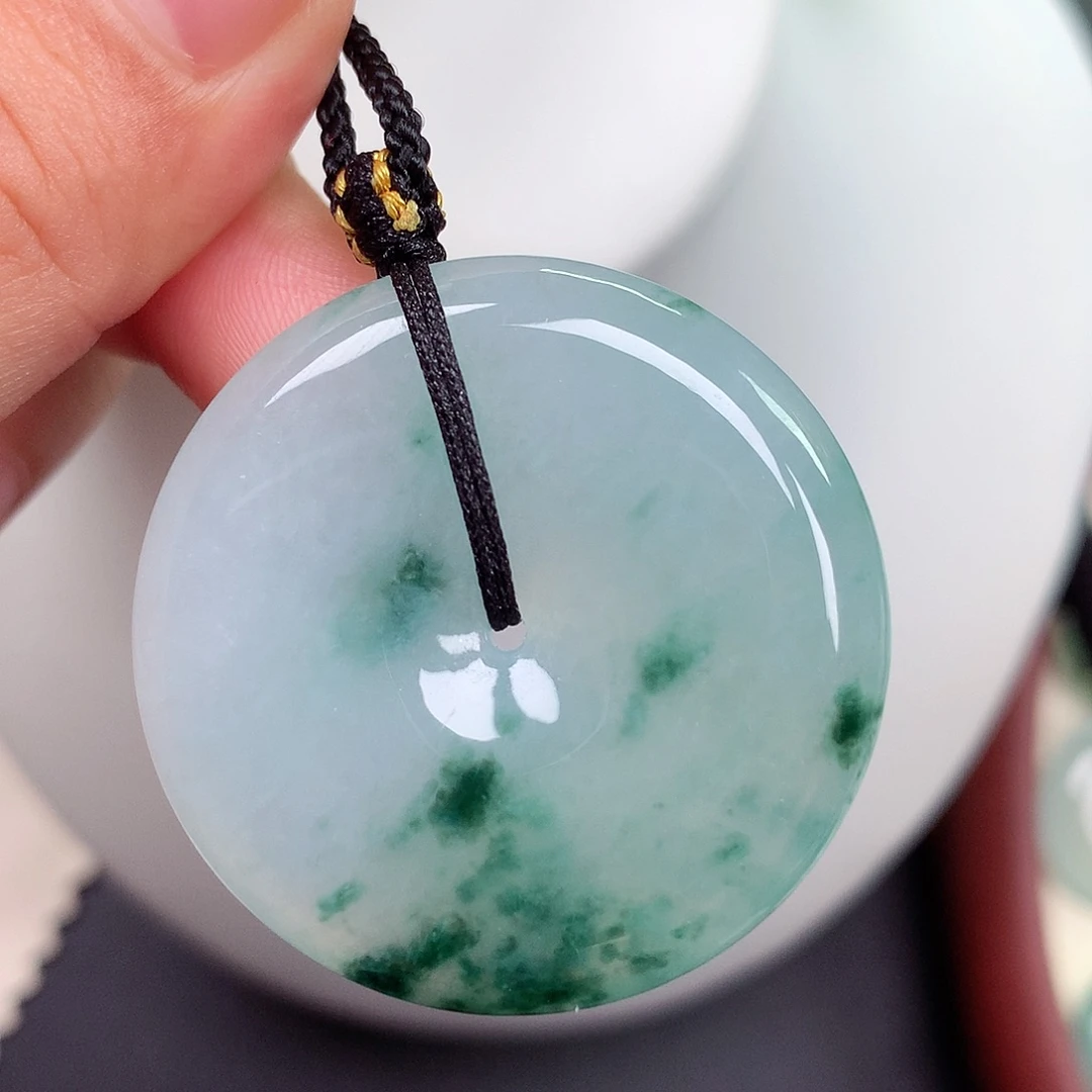 翡翠未镶嵌颈饰平安扣 36.2x6.5mm