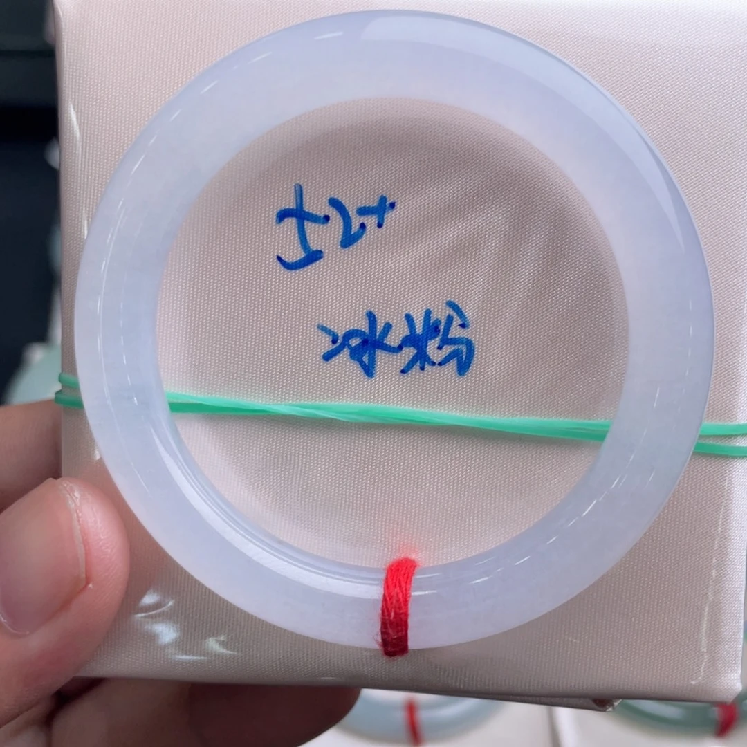 未镶嵌手镯翡翠翡翠手镯