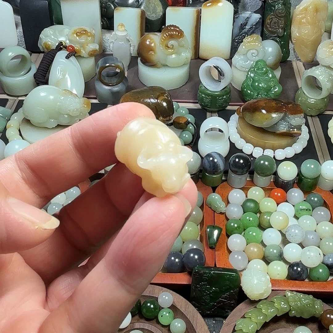 和田玉挂件未镶嵌明****】