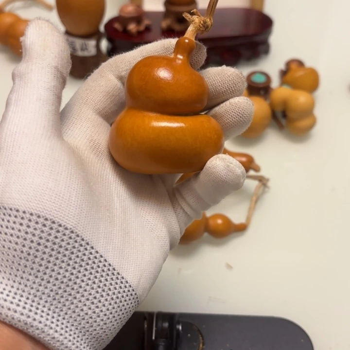 Y***Y天然手捻老皮葫芦