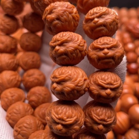 猴头核桃吊坠九**龙斗战胜佛