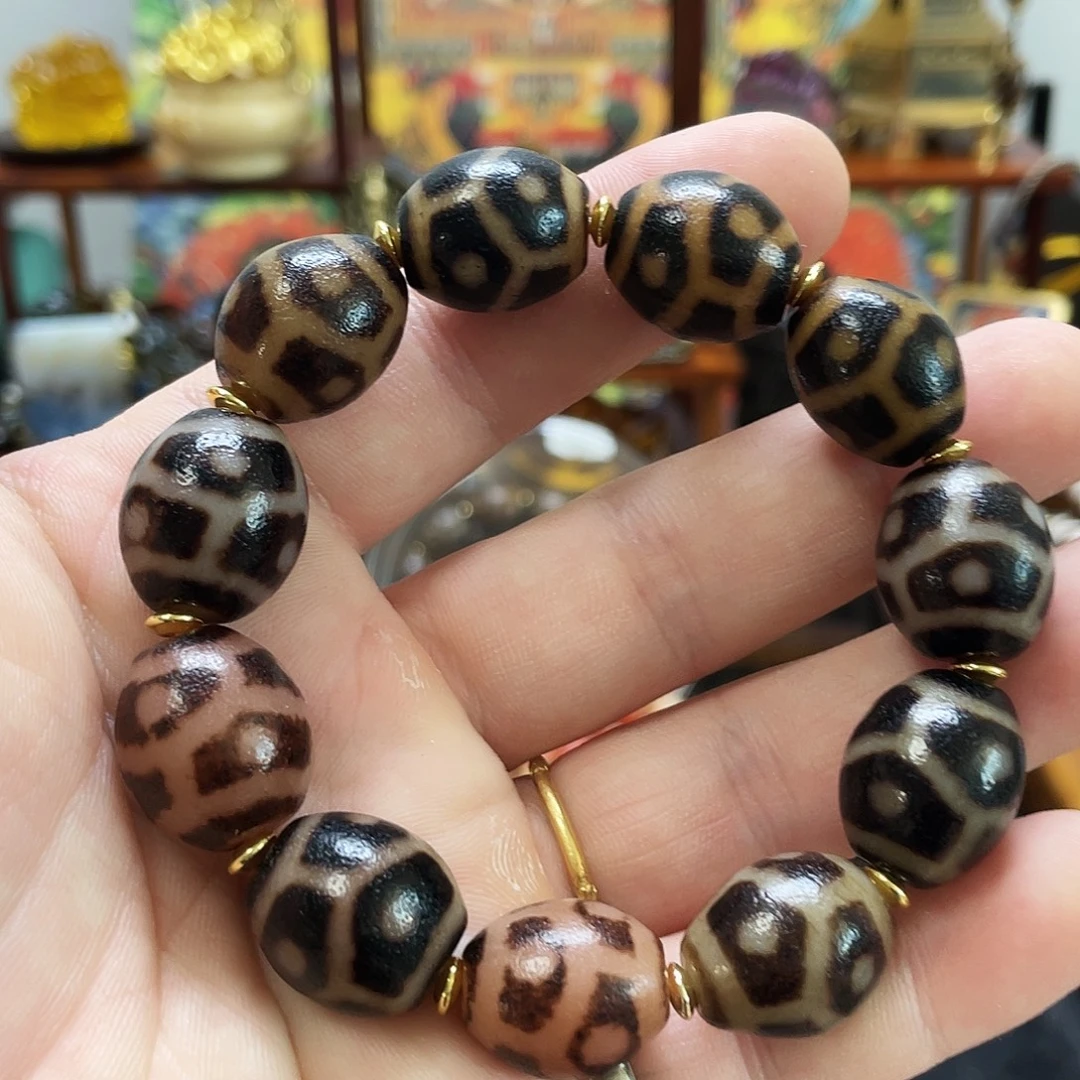 智***永玛瑙/玉髓未镶嵌多样性发一