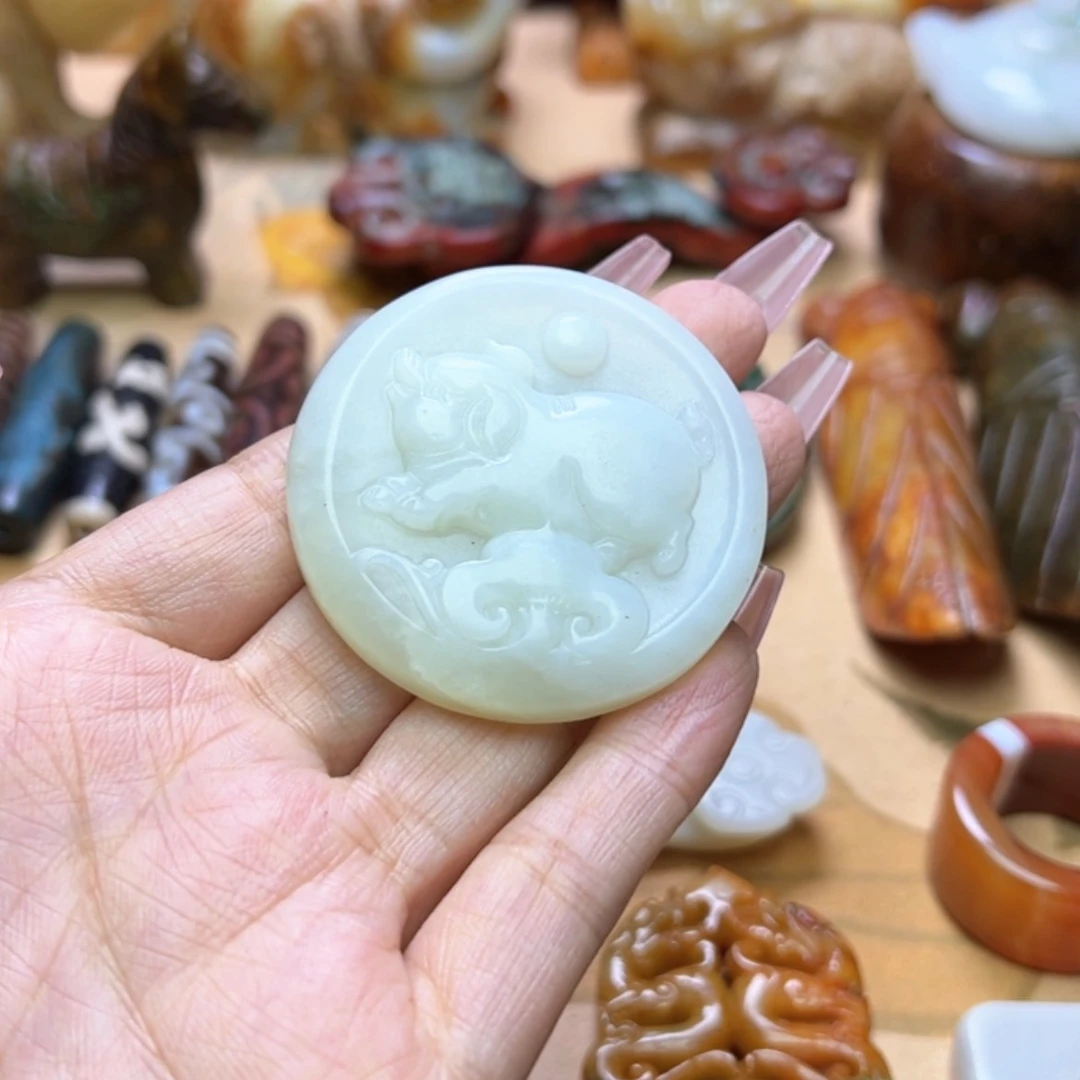 【闪购商品】蛇纹石玉颈饰未镶嵌