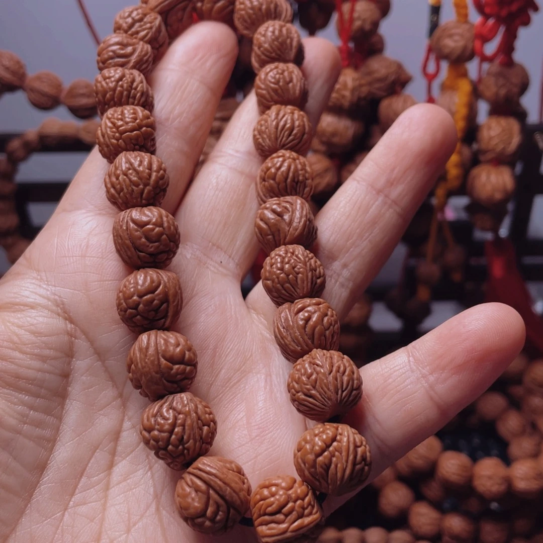 木质类龙纹桃枭手串