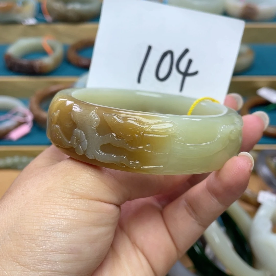 未镶嵌手镯和田玉往***生圈口60