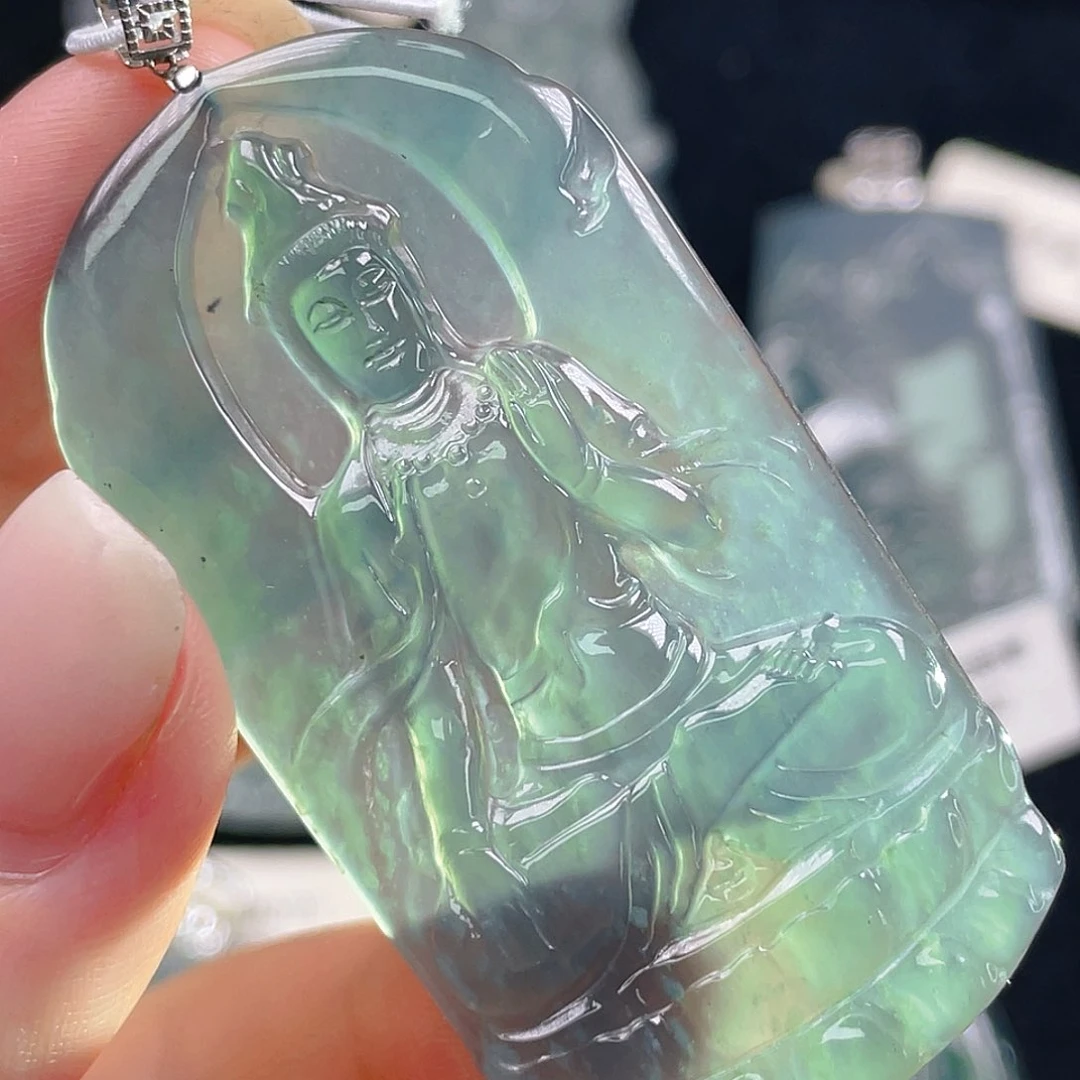 颈饰18K金镶嵌翡翠3，