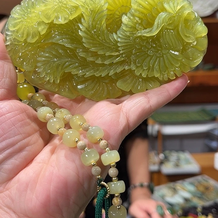 未镶嵌岫玉毛衣链