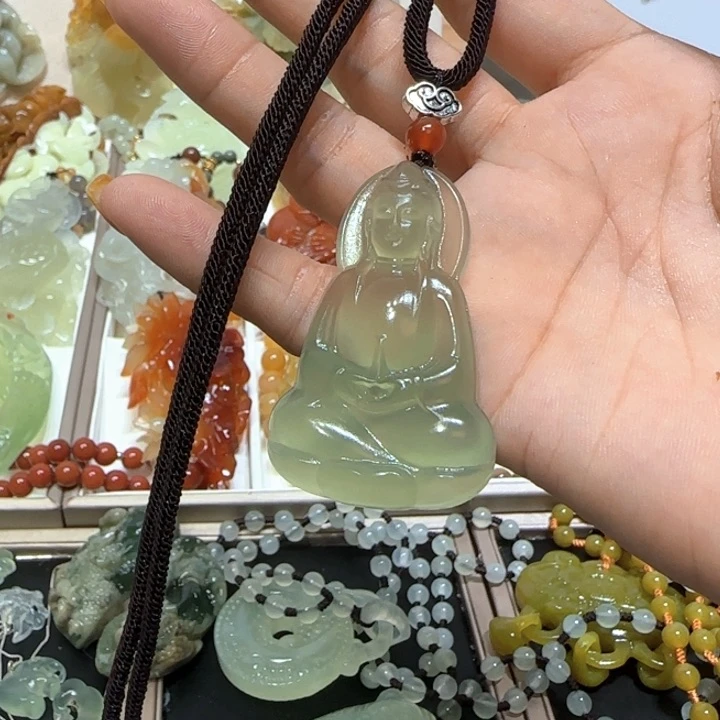 蛇纹石玉未镶嵌吊坠