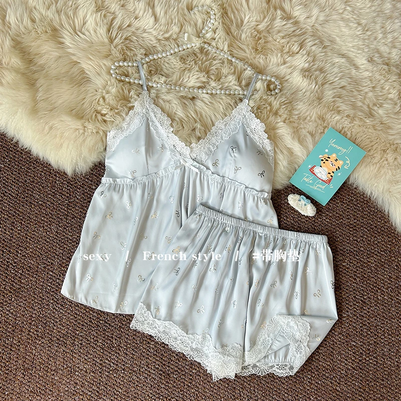 吊带睡衣女款夏季冰丝2025新款夏天法式性感带胸垫花边少女两件套