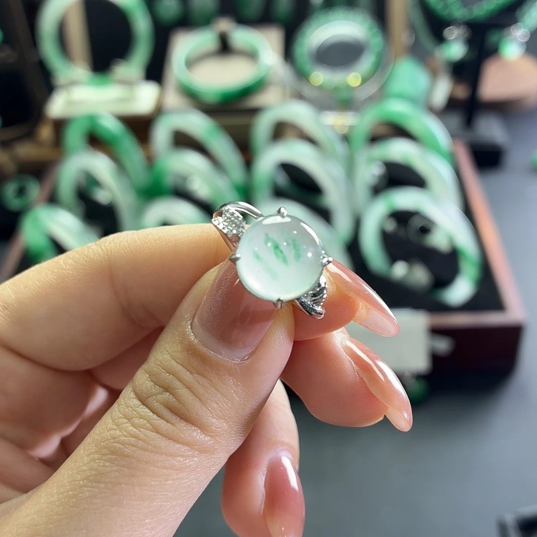 石英质玉合金戒指