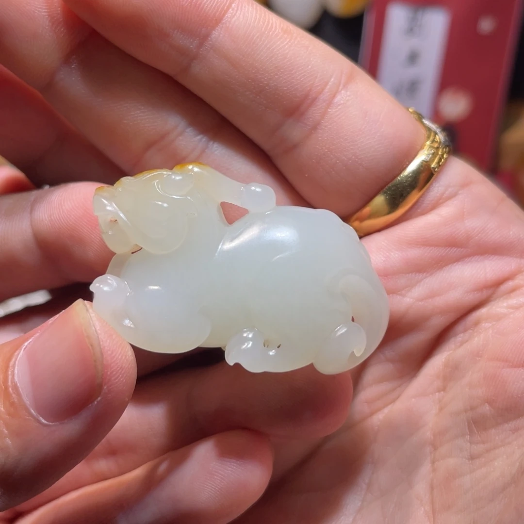 胜***景和田玉未镶嵌车挂