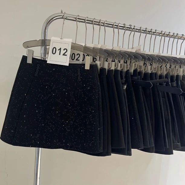 【莜米工厂定制-黑色组】女装短裤显瘦时尚百搭秋冬气质休闲半身