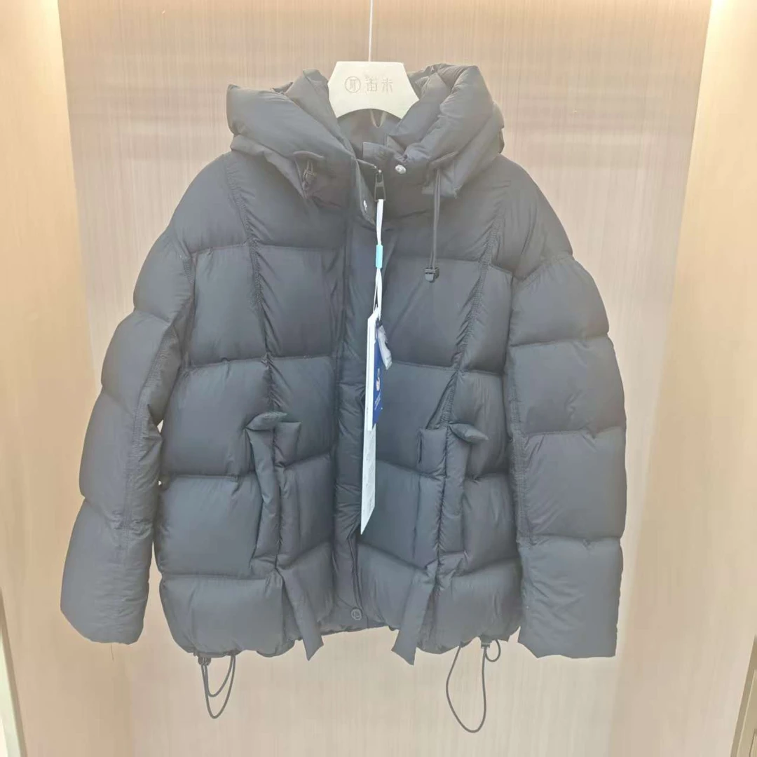 【LJWM】短款白鹅绒连帽款羽绒服 YR210