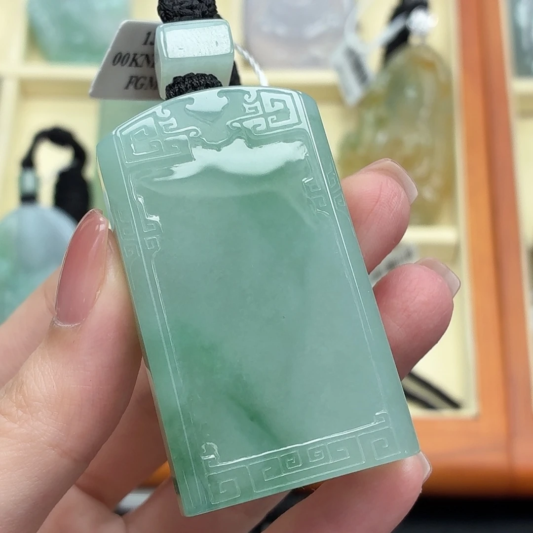 翡翠未镶嵌颈饰天然缅甸A货翡翠