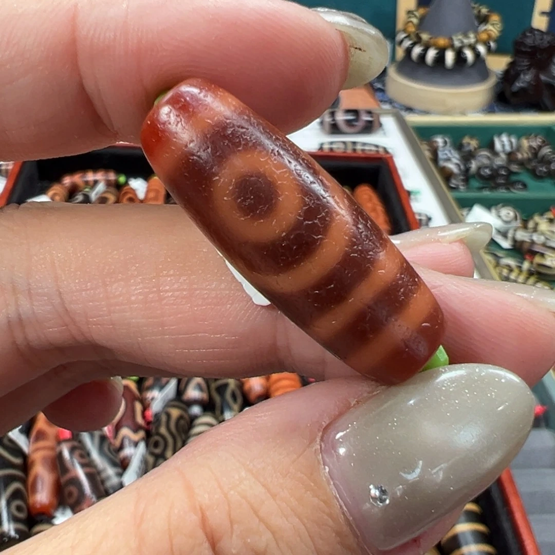 玛瑙/玉髓未镶嵌珠宝半成品小卢红肉两眼