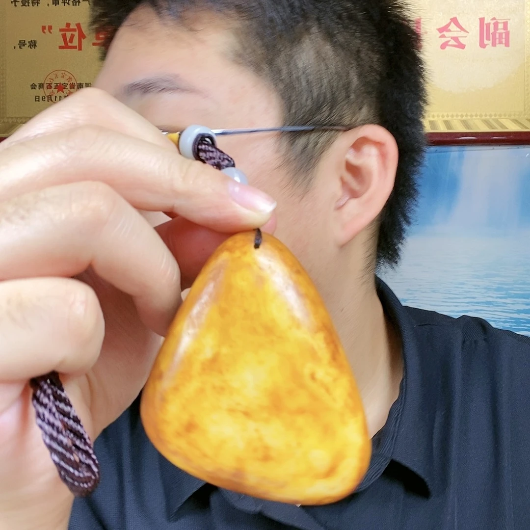 颈饰未镶嵌和田玉周*