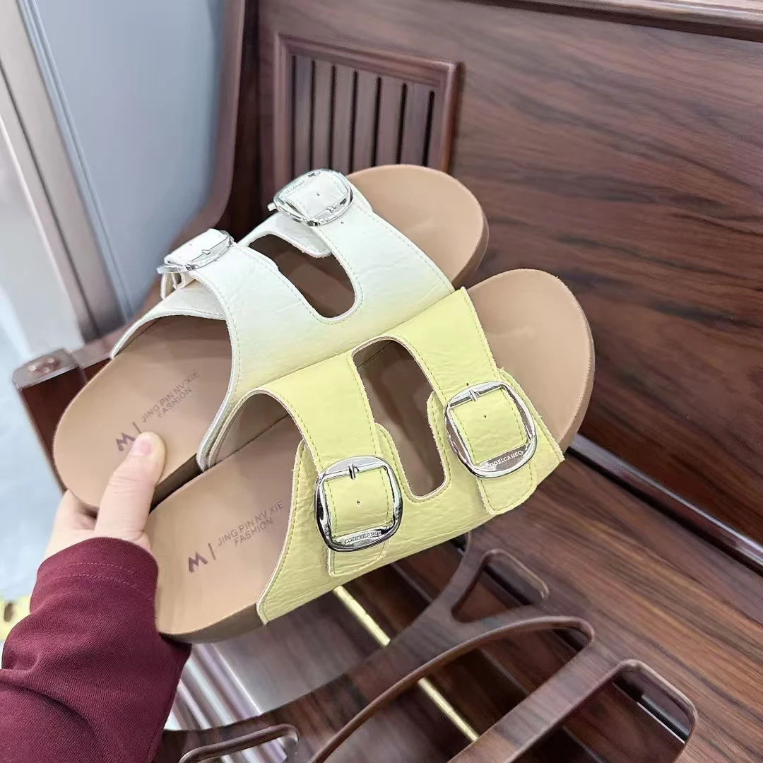 森系平底QQ名鞋特大码女鞋40-43皮带扣一字拖低跟纯色2025年夏季