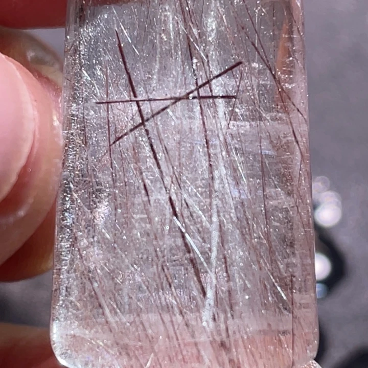 锁***锁发晶颈饰未镶嵌钛