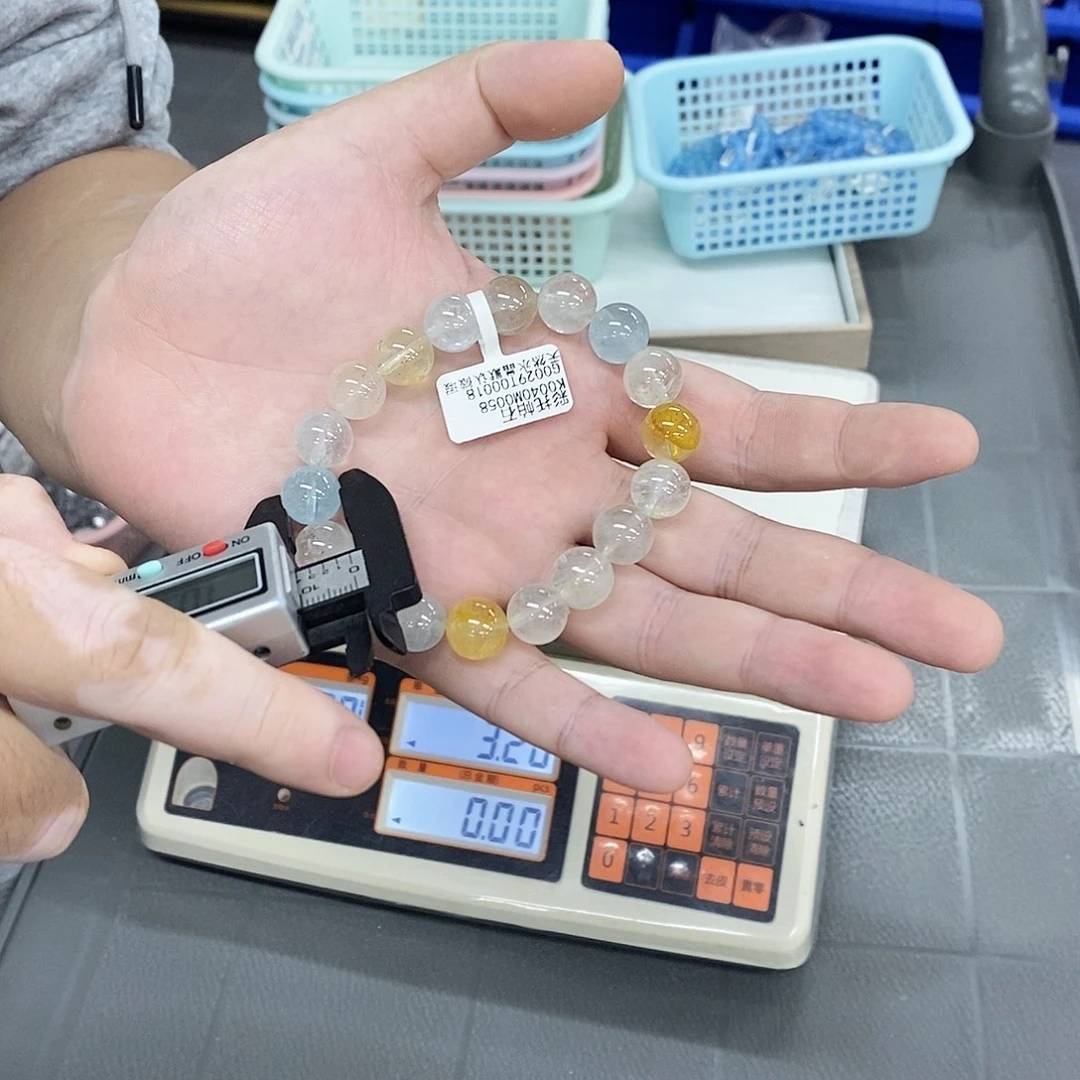 水晶手串未镶嵌彩托帕11m