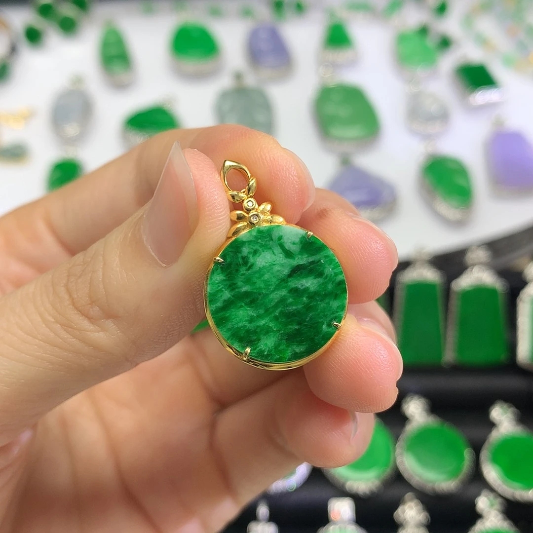 吊坠(不含链)18K金镶嵌翡翠吊坠