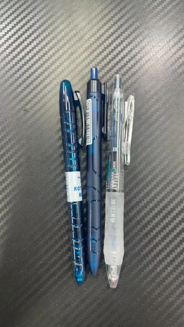 发墨蓝色组合，到手3支墨蓝色。掉封蜡不售后
