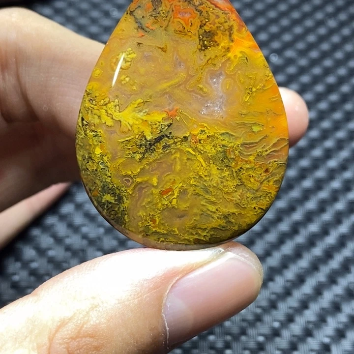 玛瑙/玉髓颈饰未镶嵌浩**空