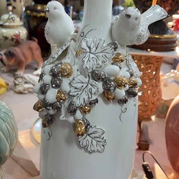 瓷片瑕。。。。。。。。。。。。。。