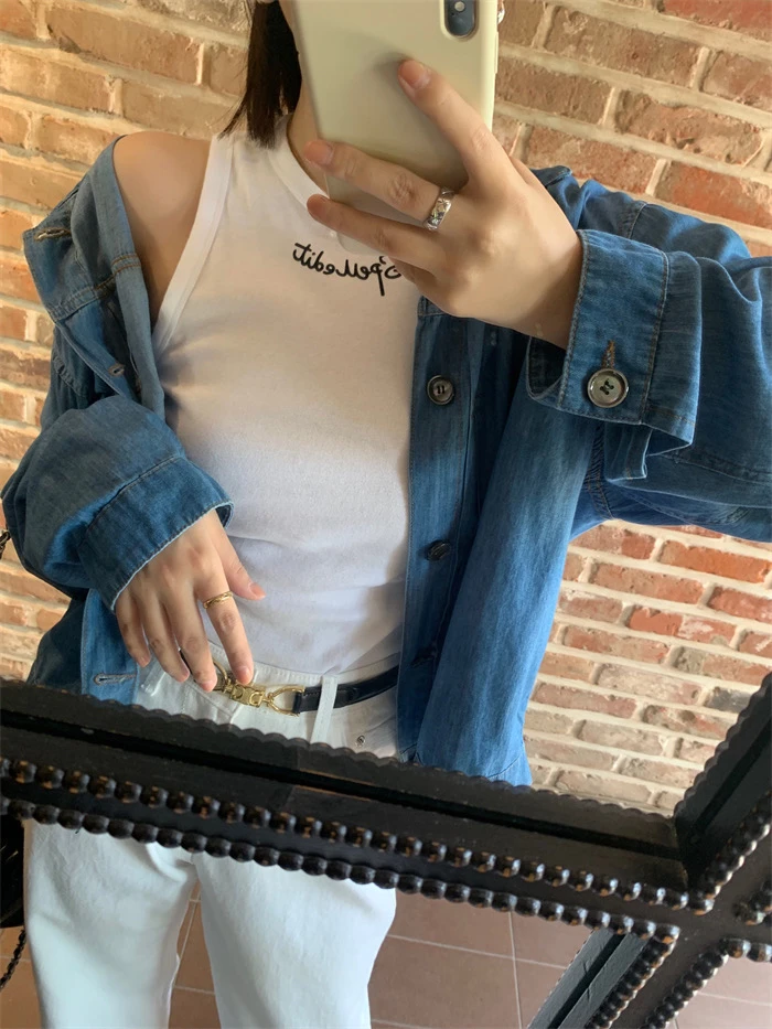 R224 洋气挖肩背心上衣 黑白两色入