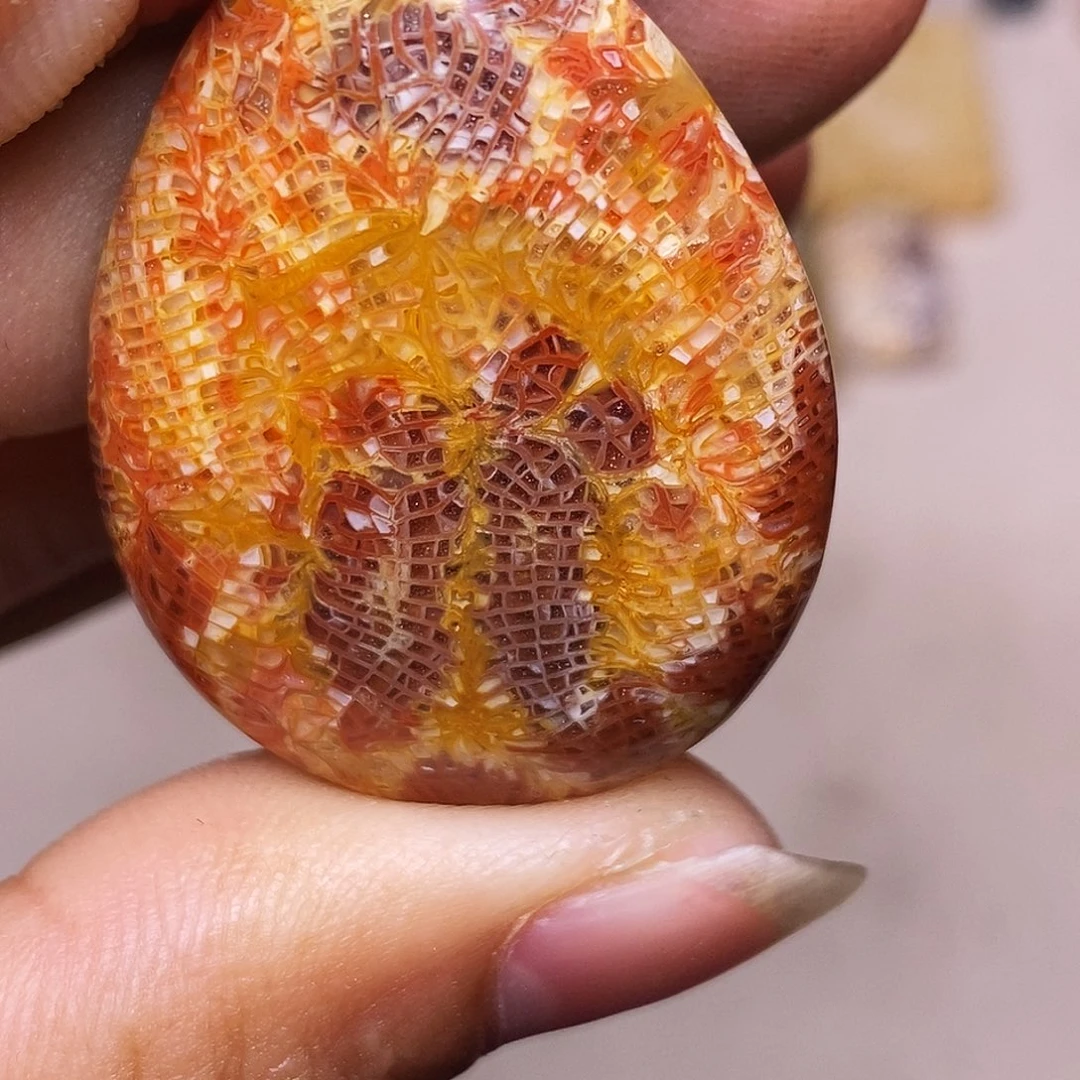 回***前硅化玉合金珊瑚玉