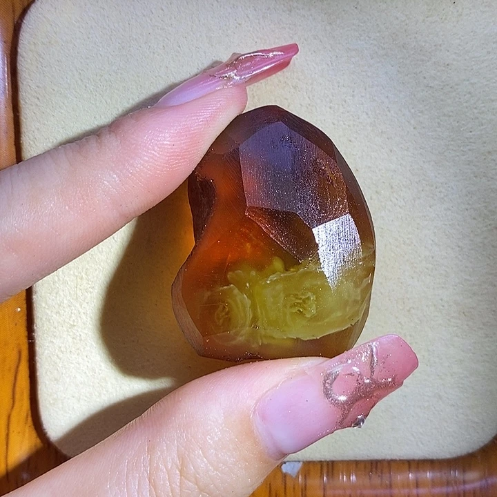 定制琥珀未镶嵌陈