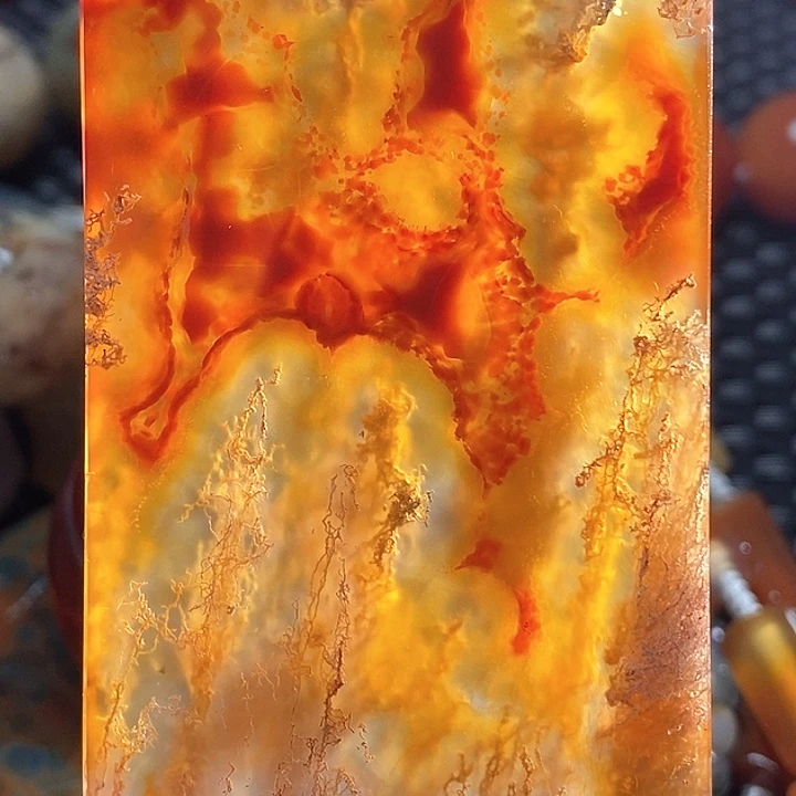 玉***Y玛瑙/玉髓未镶嵌颈饰