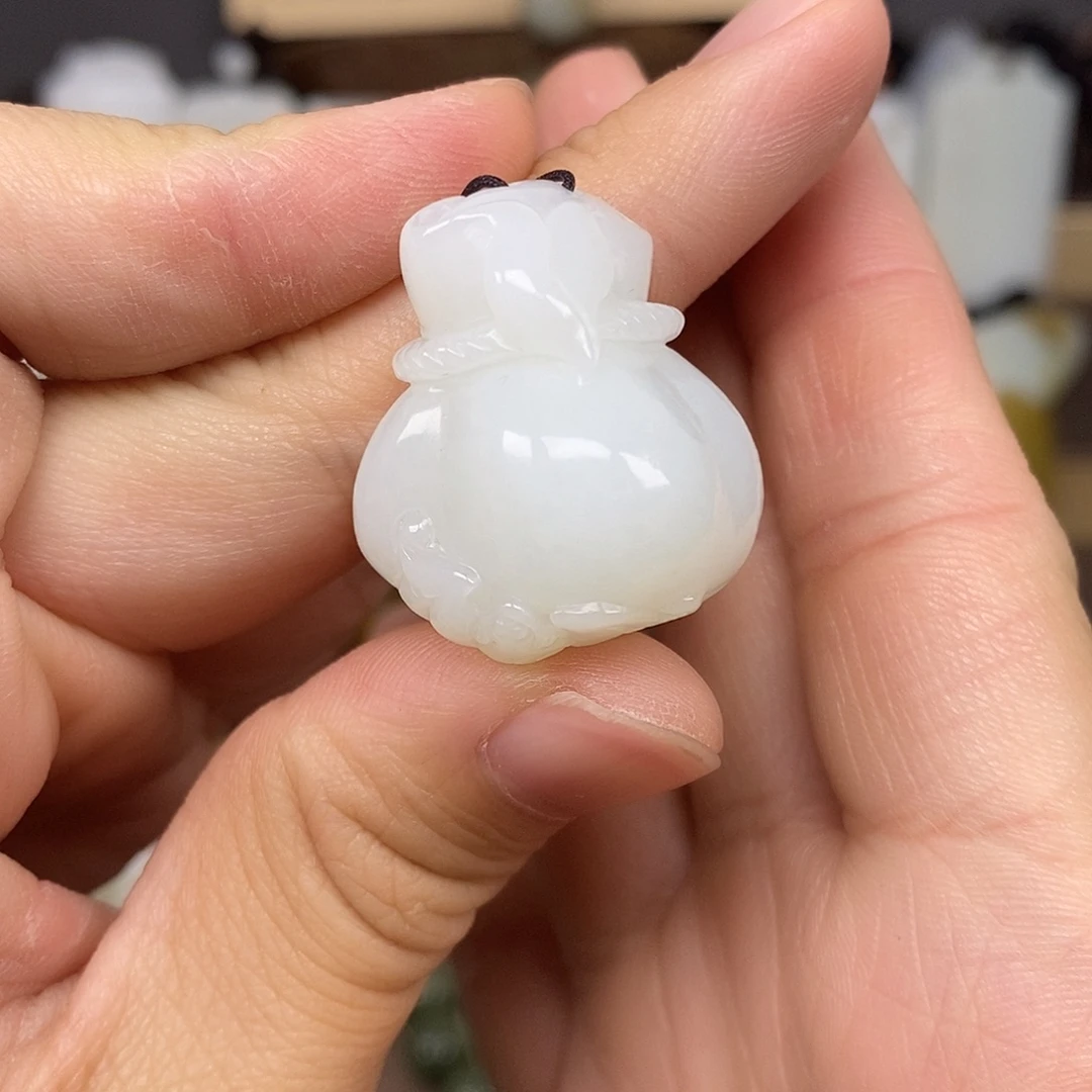 和田玉未镶嵌颈饰17