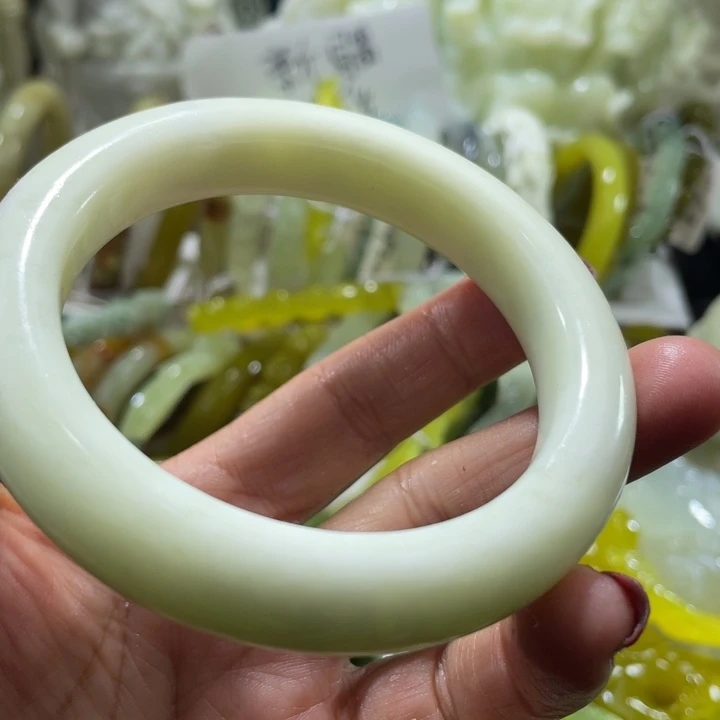 岫玉未镶嵌手镯59.60