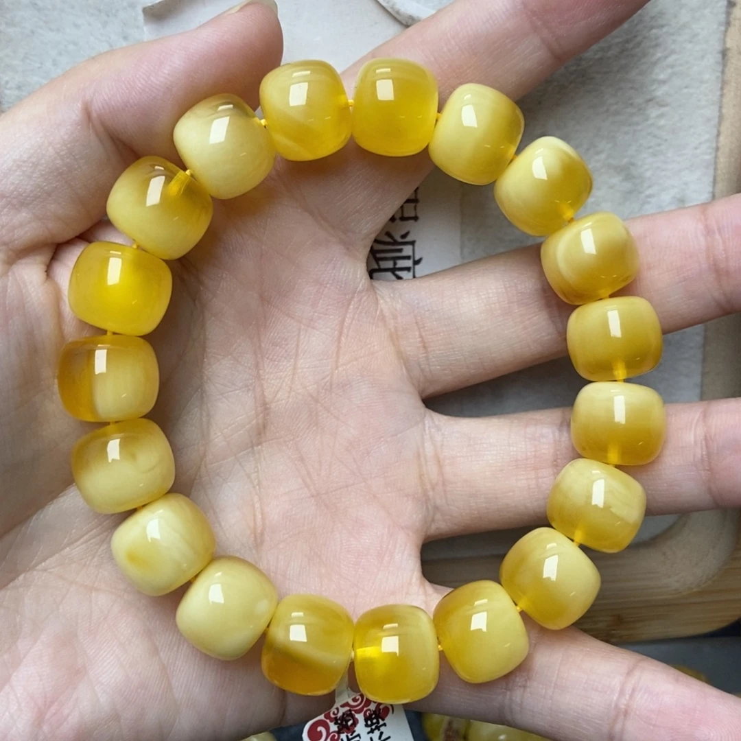 蜜蜡未镶嵌珠宝奇石25