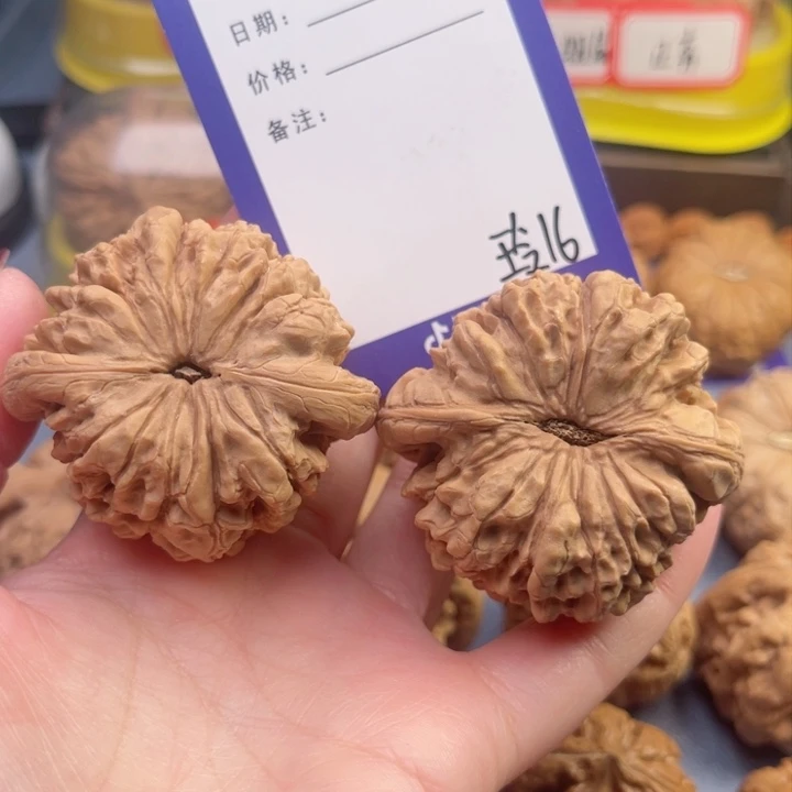 文玩核桃把件铁*爸文玩核桃把件16