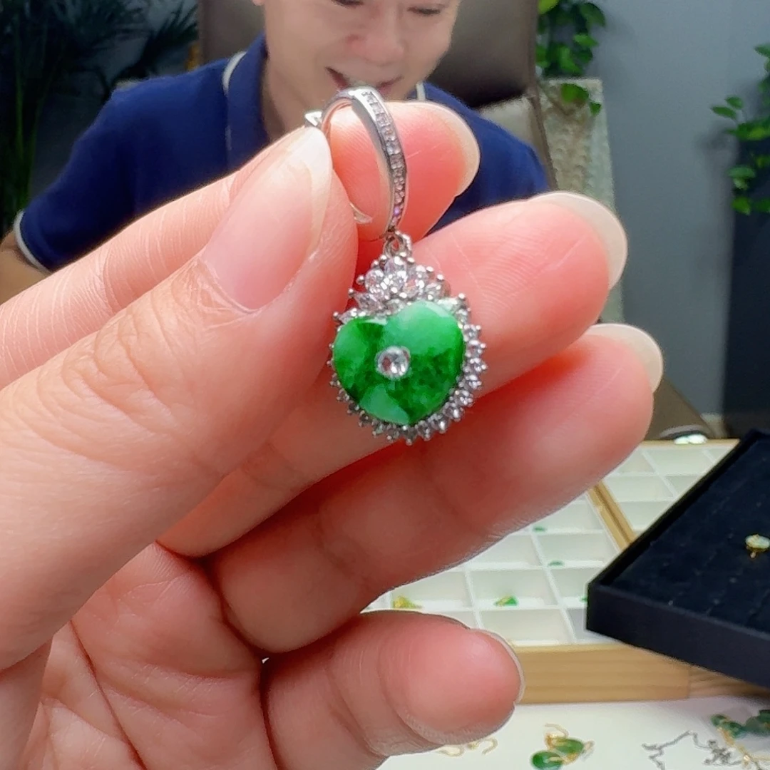 翡翠银S925镶嵌耳饰天然