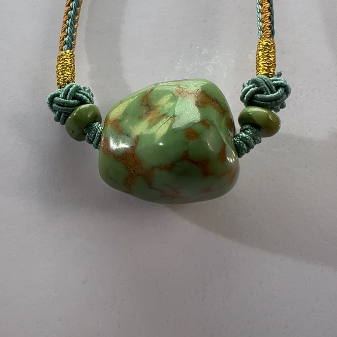 绿松石未镶嵌挂件