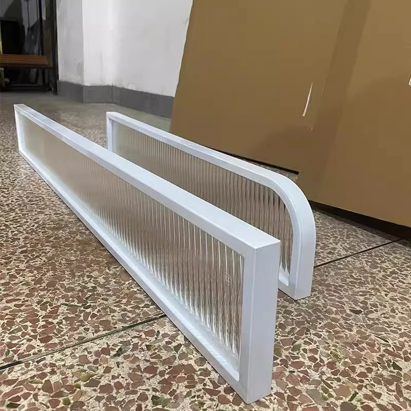 定制轻奢玻璃不锈钢屏风卡座隔断餐厅办公室加灯带矮隔断围栏装饰