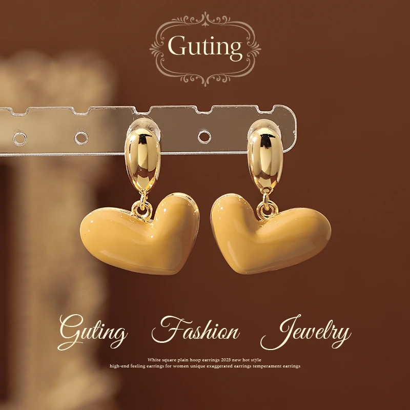 铜合金耳饰 21956法式黄色爱心耳环2025新款轻奢高级感耳钉女耳饰