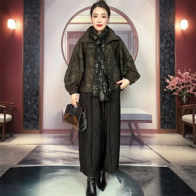 春季新款休闲翻领宽松遮肉显瘦烧花时尚开衫大码年轻妈妈装外套女