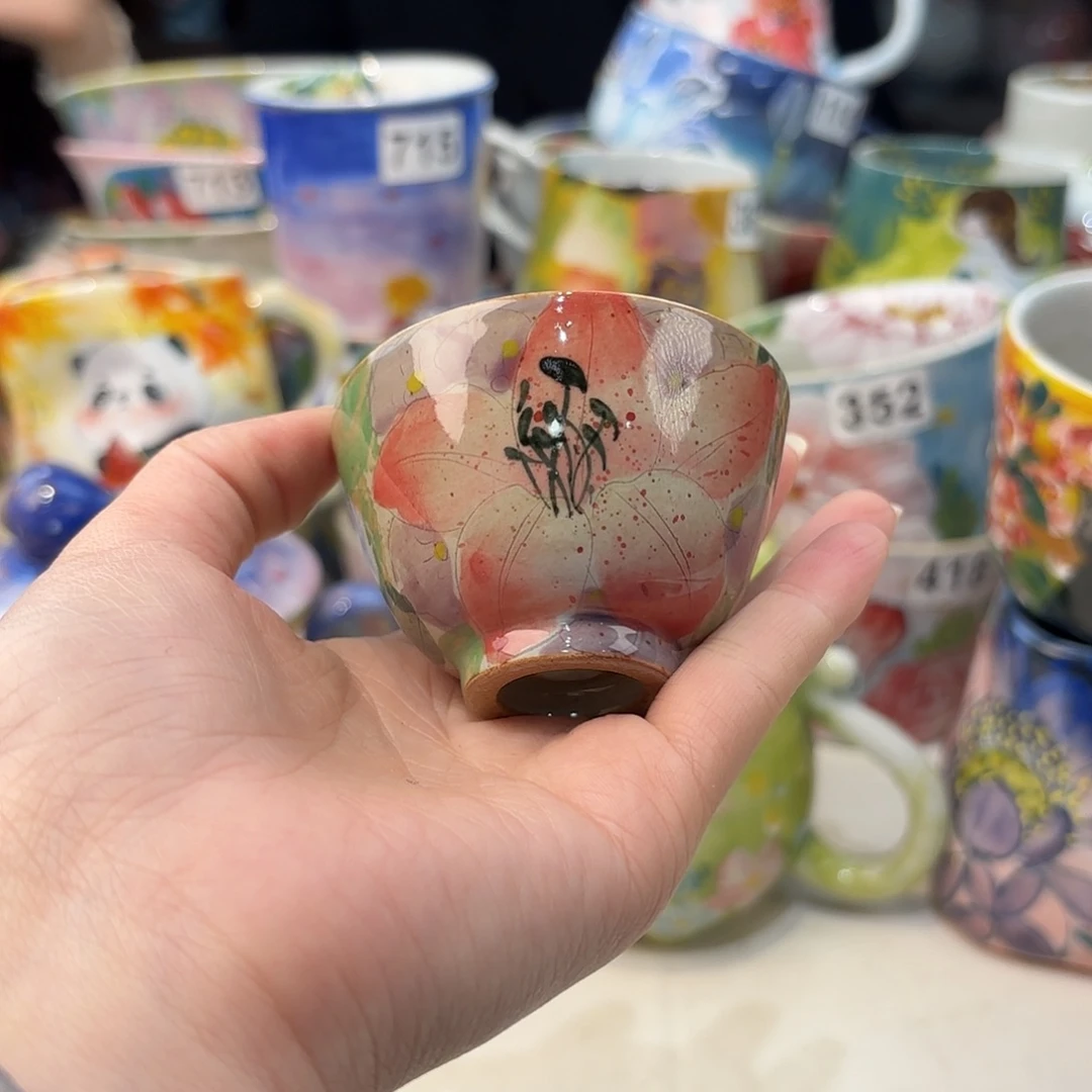 瓷片兔兔好可爱呀打