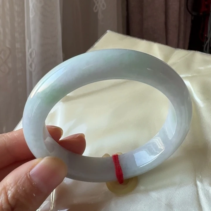 翡翠未镶嵌手镯手镯
