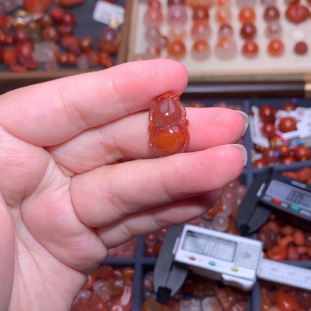 南红玛瑙未镶嵌珠宝半成品葫芦