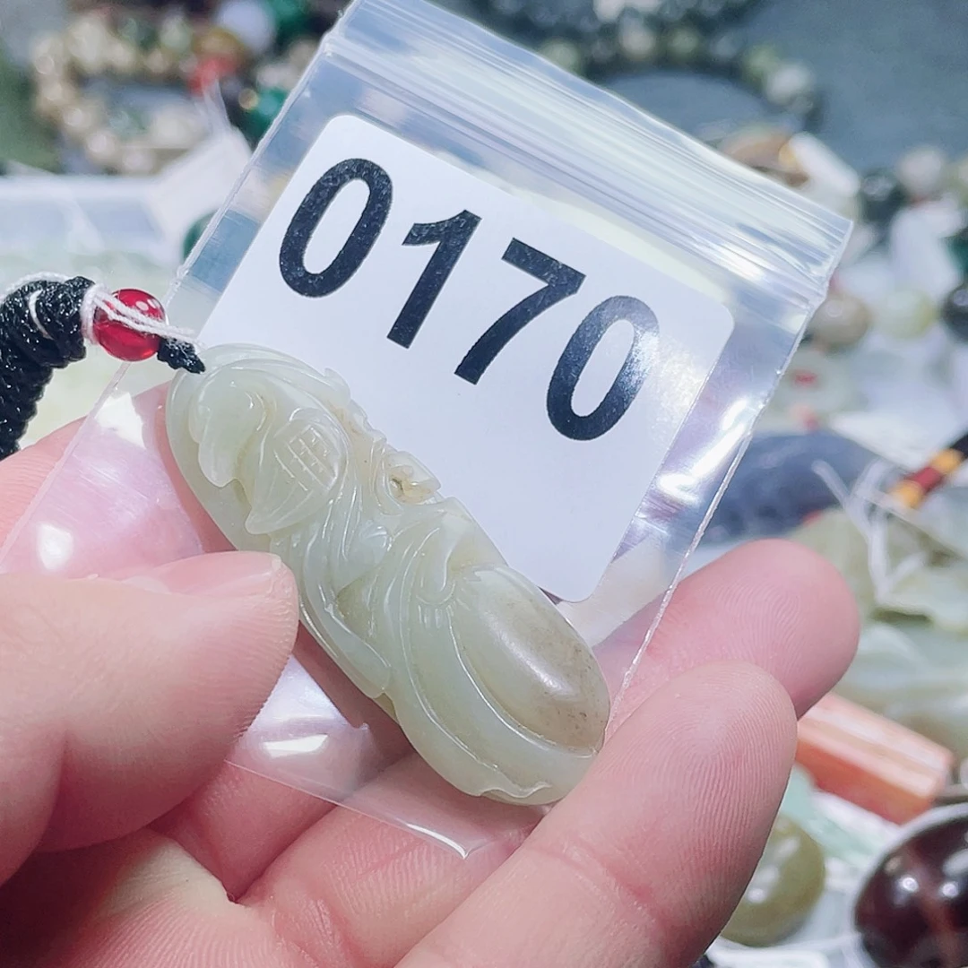 和田玉车挂未镶嵌