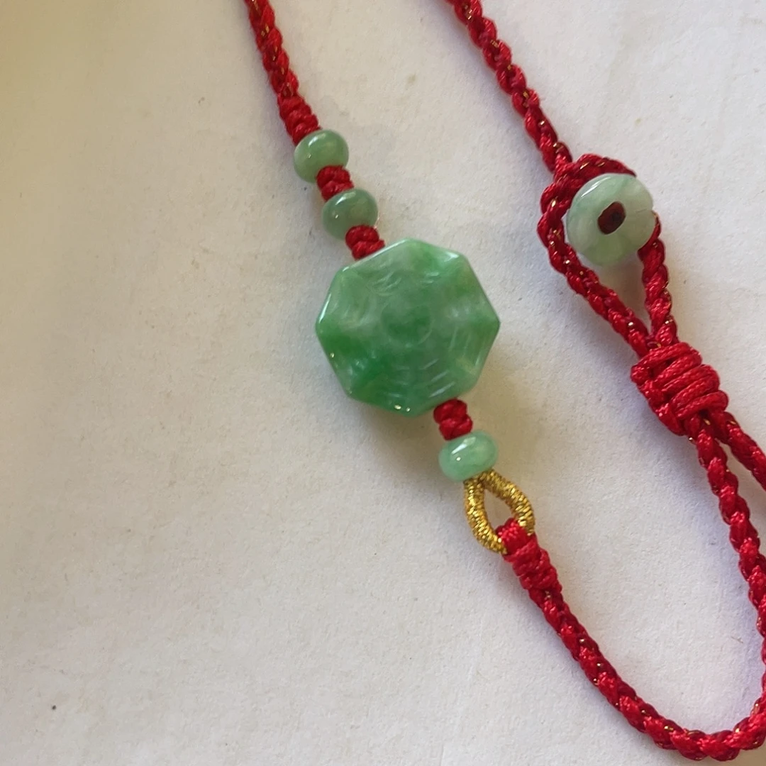 棠***、翡翠未镶嵌颈饰